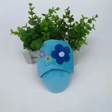 Squeaky Plush Slipper Chew Toy for Cats and Dogs_CWMM5396