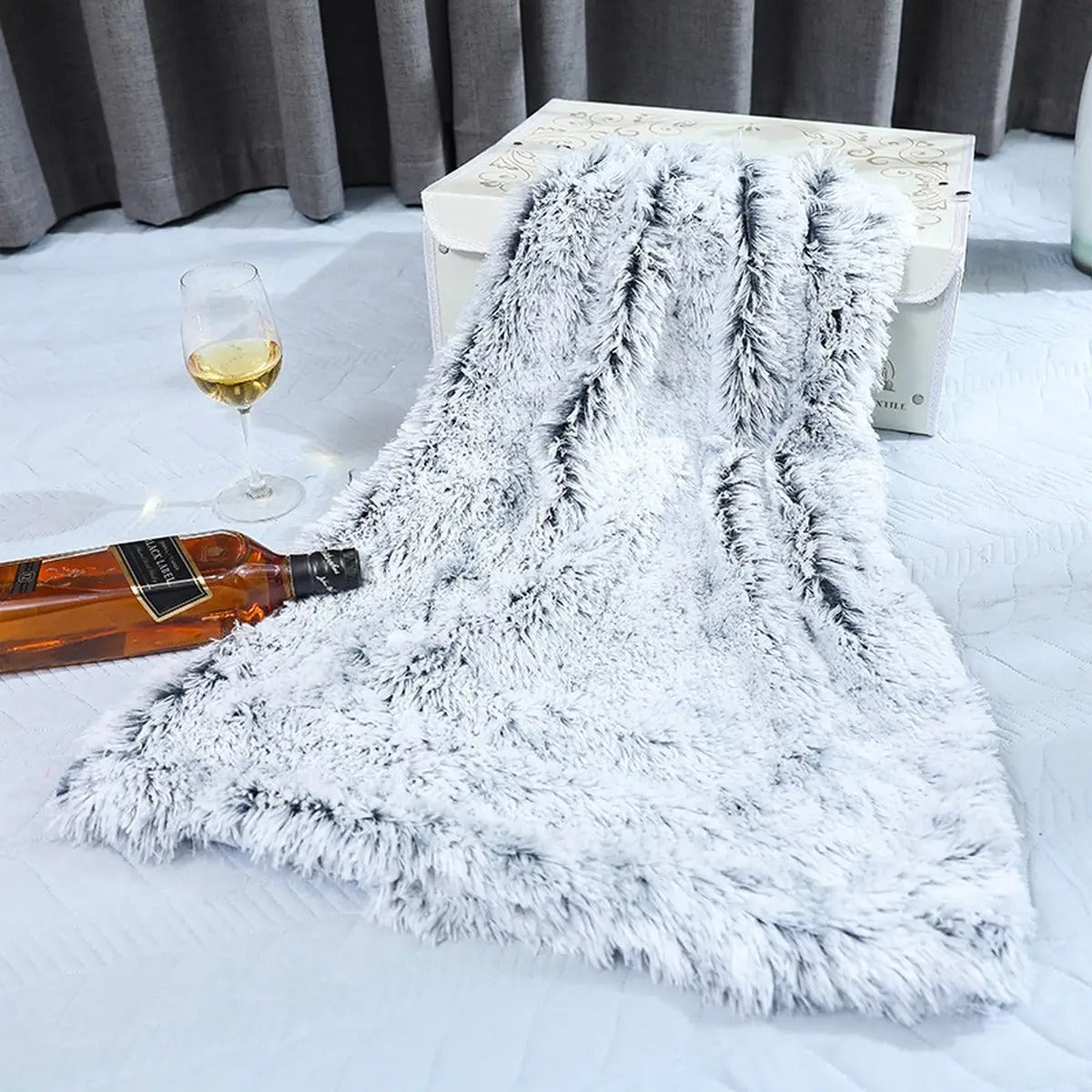 Lightweight Plush Pet Blanket for Summer_CWMM5322