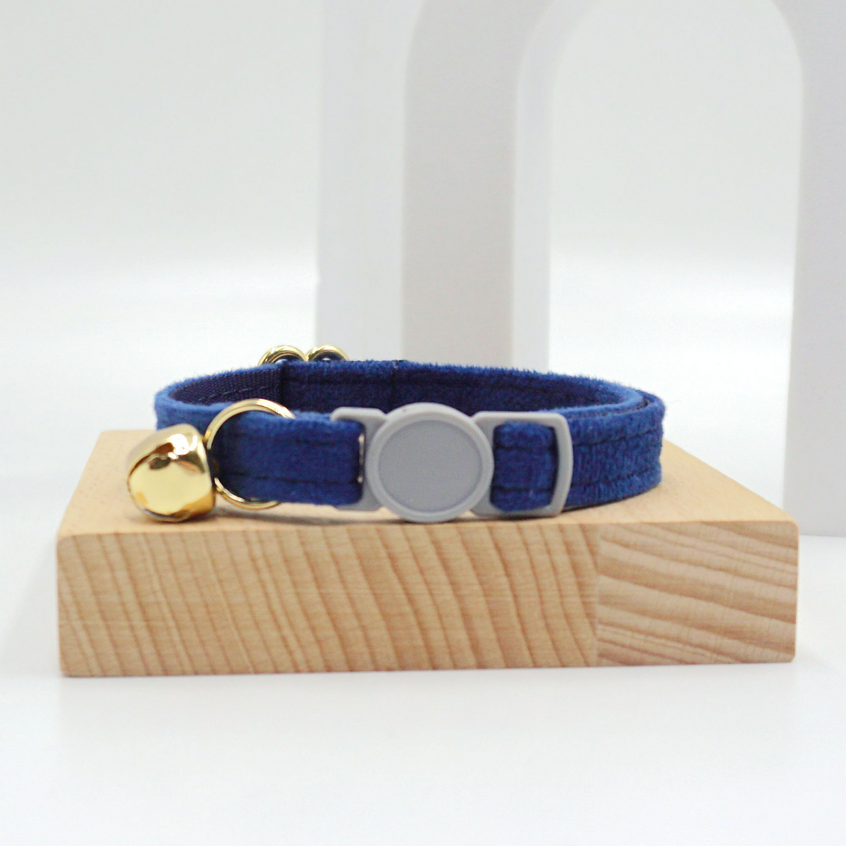 Custom Cat Collar – Bell & Engraved Name Tag_CWMM7101