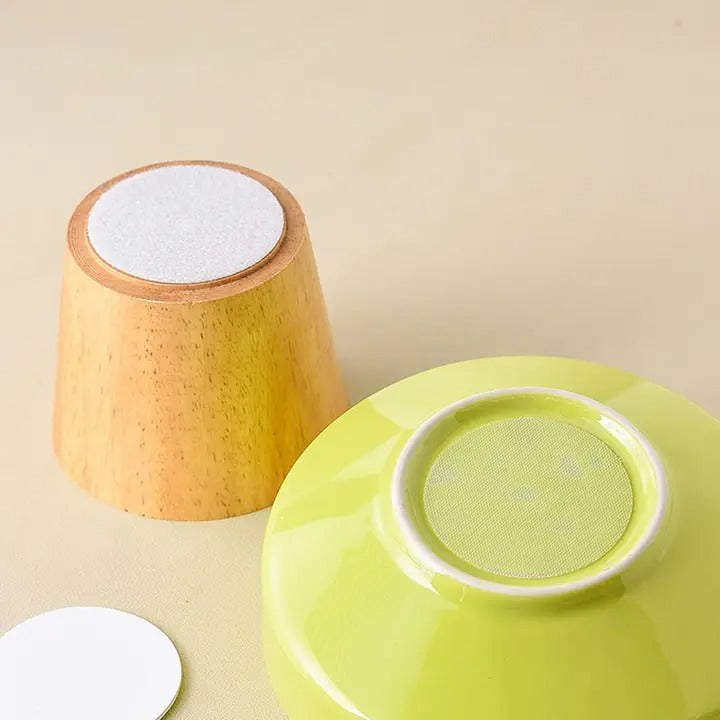 Tilted Raised Ceramic Pet Bowl for Neck Comfort_CWMM5938